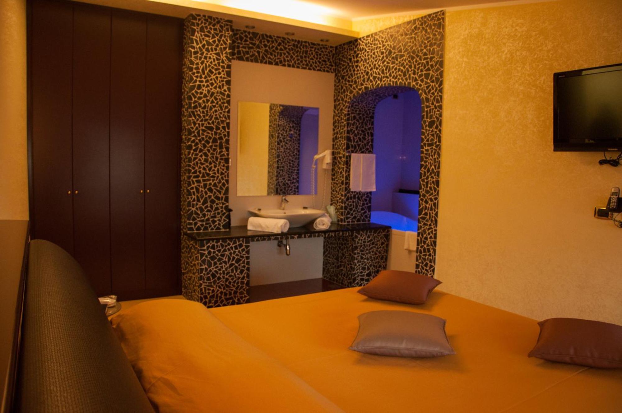 Grand Hotel Paradiso Catanzaro Oda fotoğraf