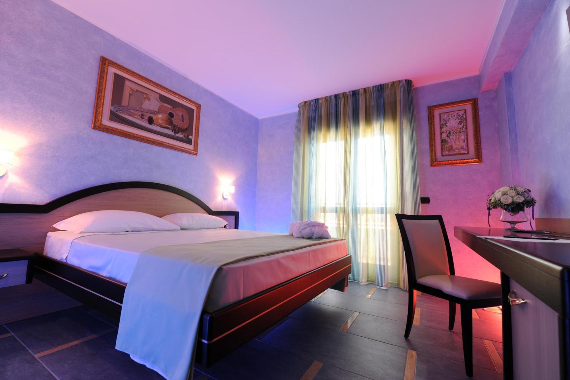 Grand Hotel Paradiso Catanzaro Oda fotoğraf